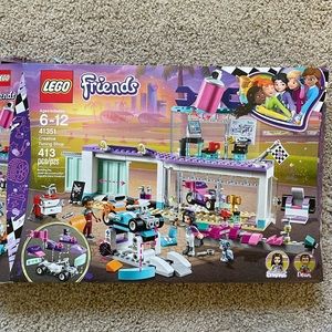 Lego friends creative tuning shop
